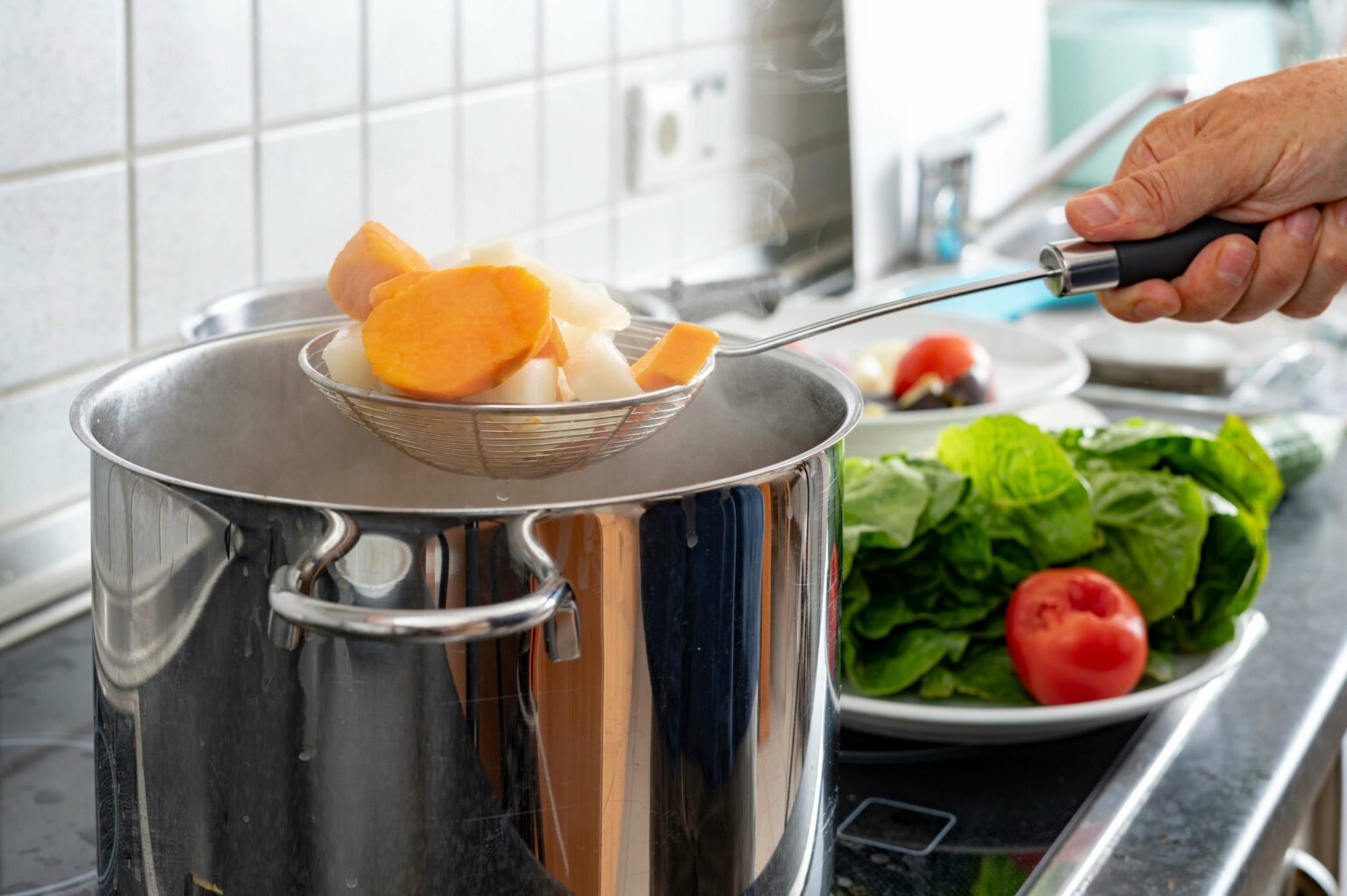Bei Wieviel Grad Geht Vitamin C Kaputt So vermeidest du Vitaminverlust bei Lebensmitteln - OPTIMALEFITNESS